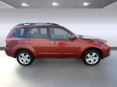 Used 2010 Subaru Forester 2.5X Premium image 7