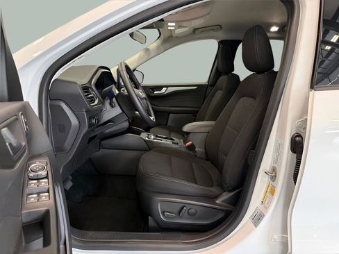 Used 2024 Ford Escape Active w/ Tech Pack #2 AWD/4WD image 13