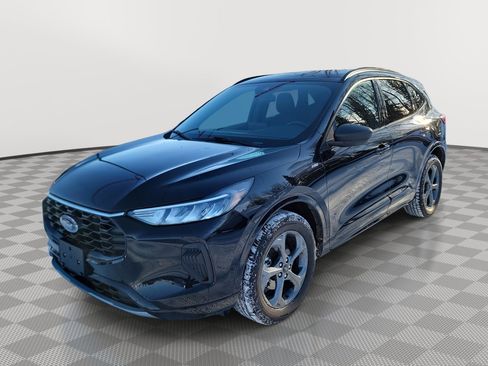 Used 2023 Ford Escape ST-Line image 1