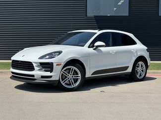 Certified 2021 Porsche Macan image 1