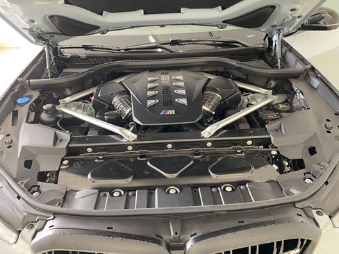 Certified 2025 BMW X5 M60i w/ Climate Comfort Package image 32