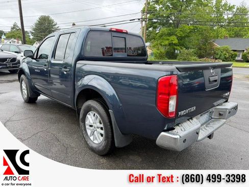 Used 2016 Nissan Frontier SV w/ SV Value Truck Package AWD/4WD image 5