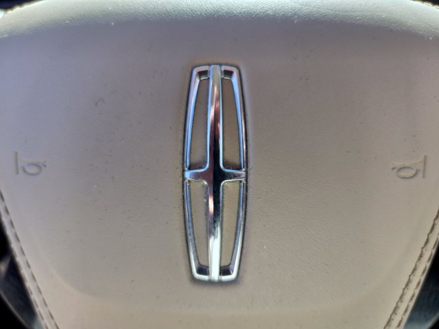 Used 2020 Lincoln Aviator Reserve w/ Elements Package Plus AWD/4WD image 31