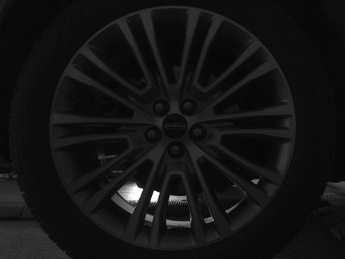 Used 2016 Lincoln MKX Reserve w/ Technology Package FWD image 15