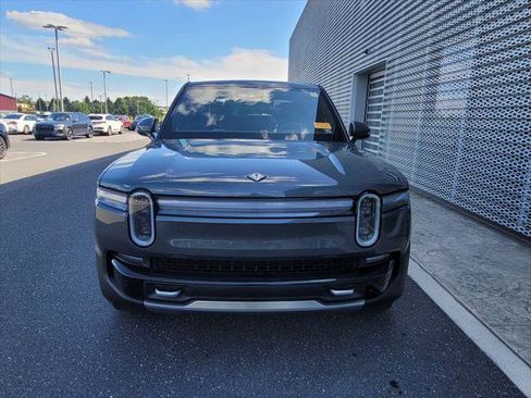 Used 2025 Rivian R1T Adventure Dual AWD/4WD image 13
