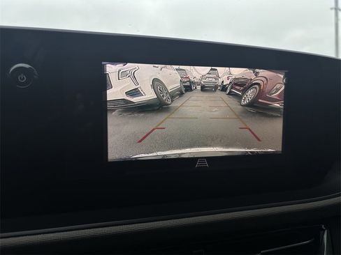 Used 2024 Buick Envista Avenir image 23