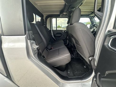 Used 2021 Jeep Gladiator Sport AWD/4WD image 43