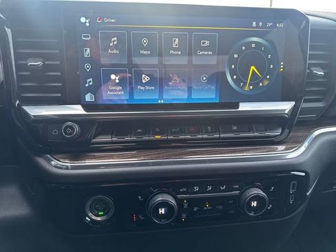 Used 2022 Chevrolet Silverado 1500 LT w/ Protection Package image 13