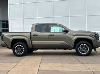 Used 2025 Toyota Tacoma TRD Sport AWD/4WD video 3