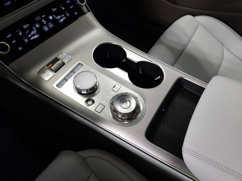 Used 2026 Genesis GV70 2.5T Advanced image 27