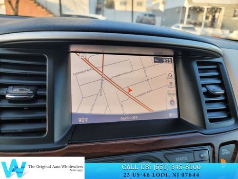 Used 2017 Nissan Pathfinder Platinum w/ Family Entertainment Package image 27