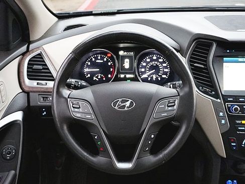 Used 2018 Hyundai Santa Fe Sport image 21