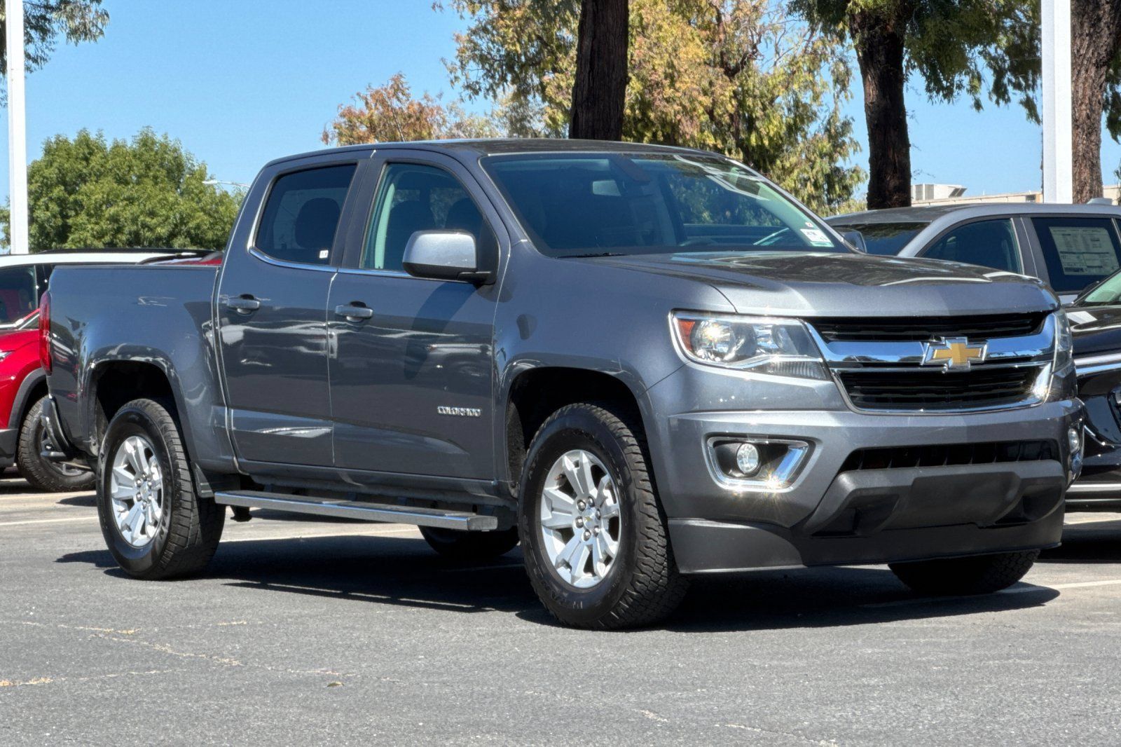 Used 2020 Chevrolet Colorado LT w/ LT Convenience Package RWD image 2