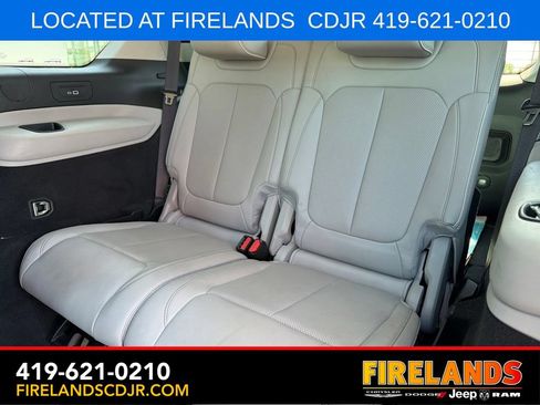 Used 2022 Jeep Grand Cherokee L Overland AWD/4WD image 3