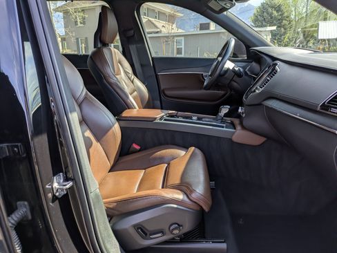 Used 2021 Volvo XC90 T6 Inscription w/ Advanced Package image 34