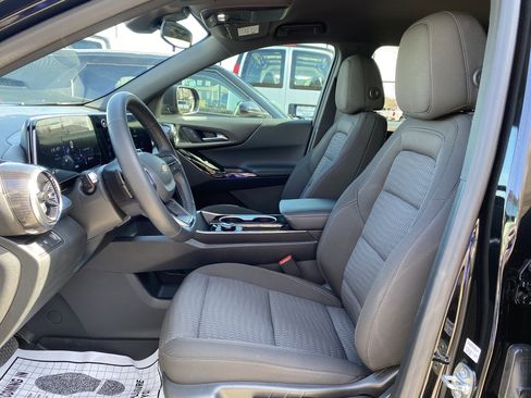 Used 2026 Chevrolet Equinox LT image 17