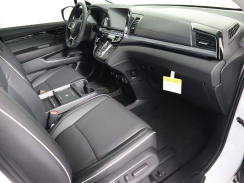New 2026 Honda Odyssey Elite image 18
