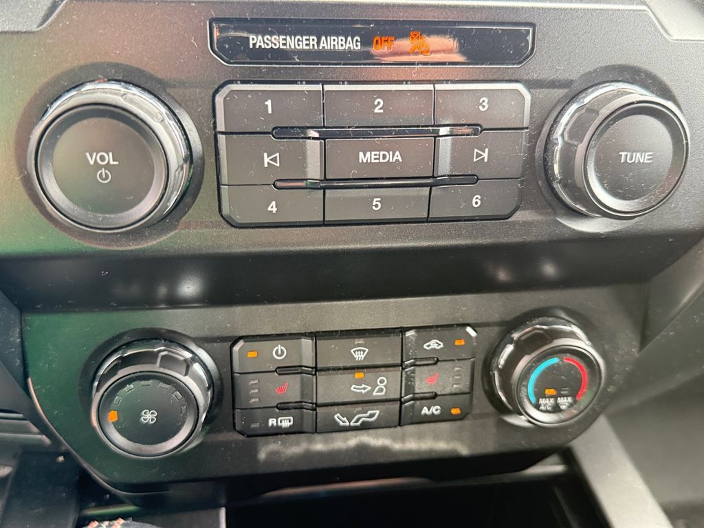 Used 2020 Ford F150 XLT w/ Equipment Group 302A Luxury AWD/4WD image 28