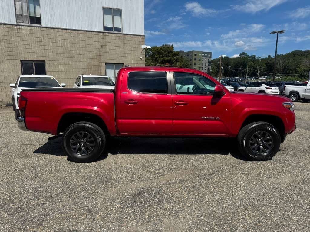 Used 2023 Toyota Tacoma SR5 AWD/4WD image 8