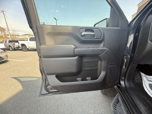 Used 2022 Chevrolet Silverado 1500 Custom Trail Boss image 18