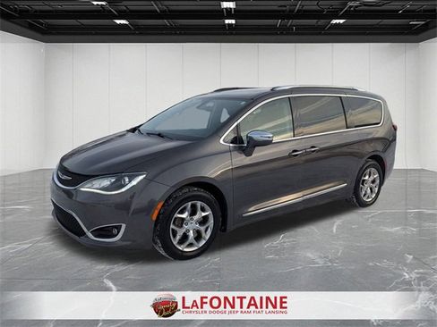 Certified 2019 Chrysler Pacifica Limited image 1