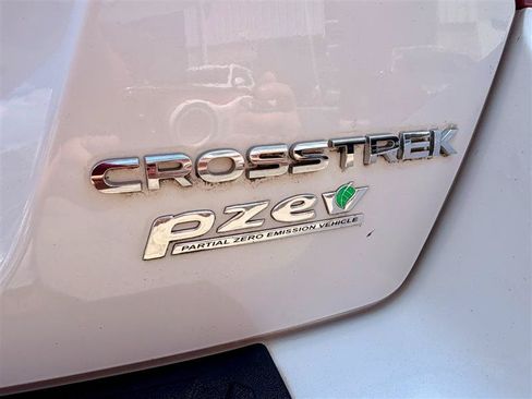 Used 2017 Subaru Crosstrek 2.0i Premium AWD/4WD image 32