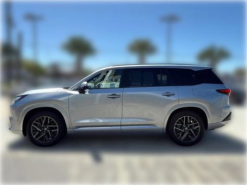 Used 2025 Lexus TX 350 AWD w/ Technology Package image 5