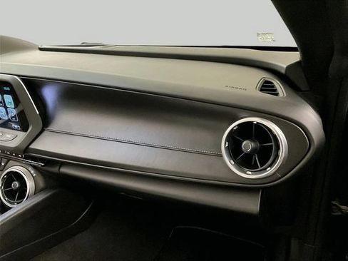 Used 2017 Chevrolet Camaro SS RWD image 15