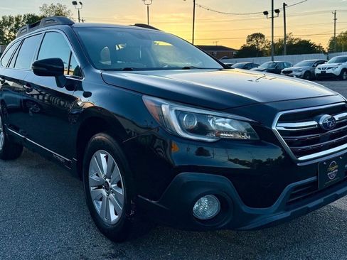 Used 2018 Subaru Outback 2.5i Premium AWD/4WD image 6