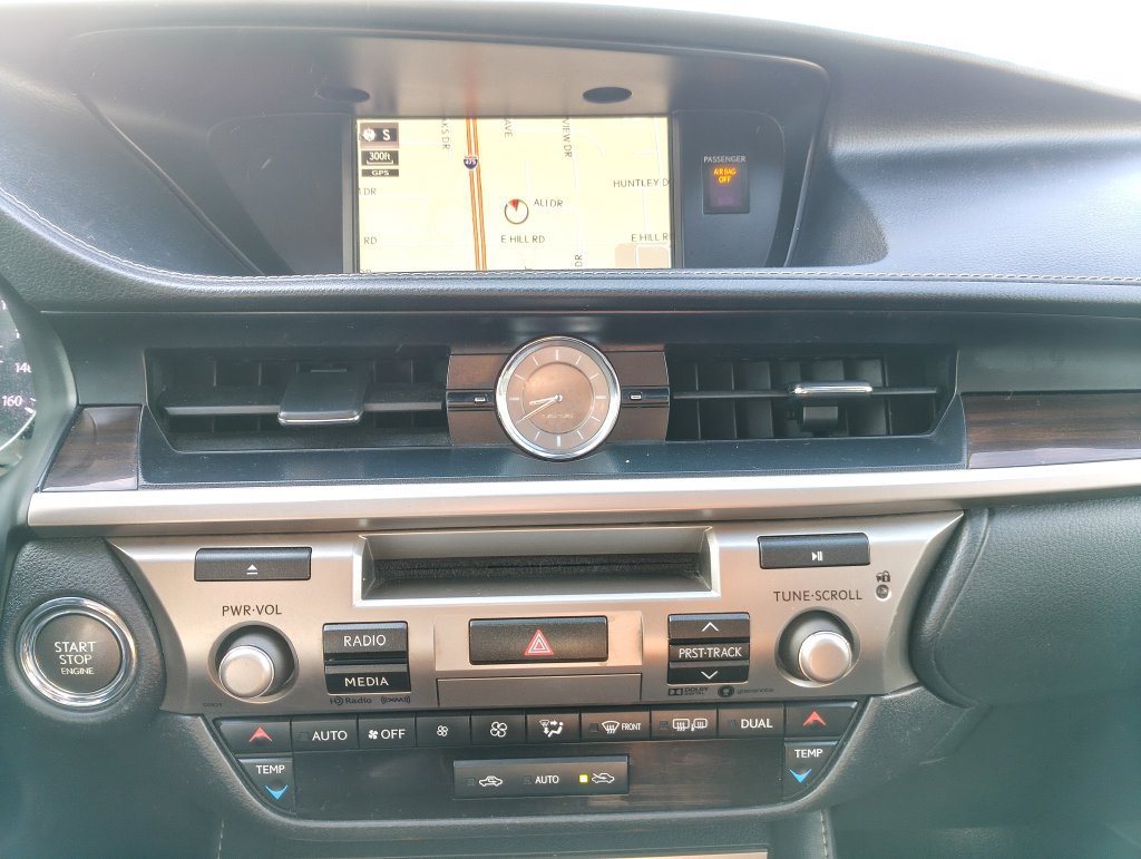 Used 2018 Lexus ES 350 FWD image 3