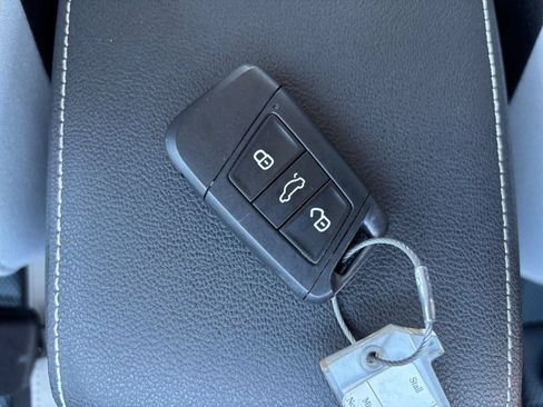 Used 2026 Volkswagen Taos S AWD/4WD image 21