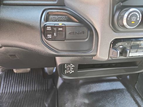 Used 2021 RAM 3500 Tradesman w/ Chrome Appearance Group AWD/4WD image 32
