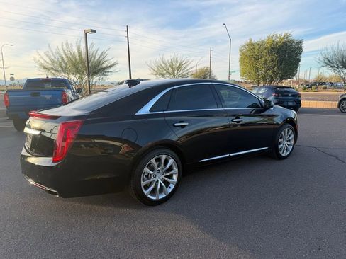 Used 2017 Cadillac XTS Luxury image 2