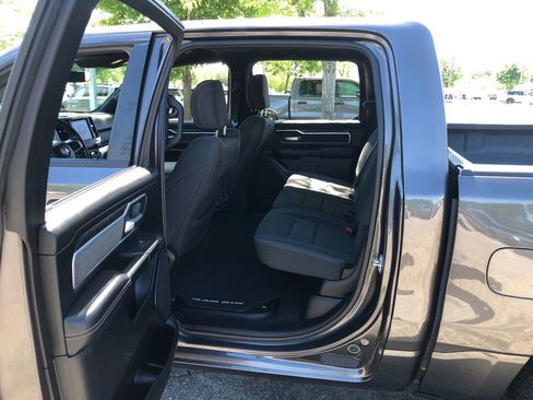 Used 2020 RAM 1500 Big Horn AWD/4WD image 25