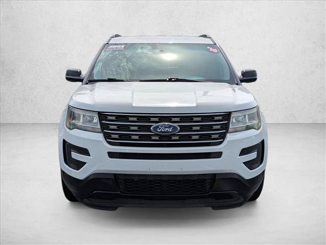 Used 2016 Ford Explorer FWD image 2