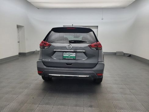 Used 2020 Nissan Rogue S FWD image 7