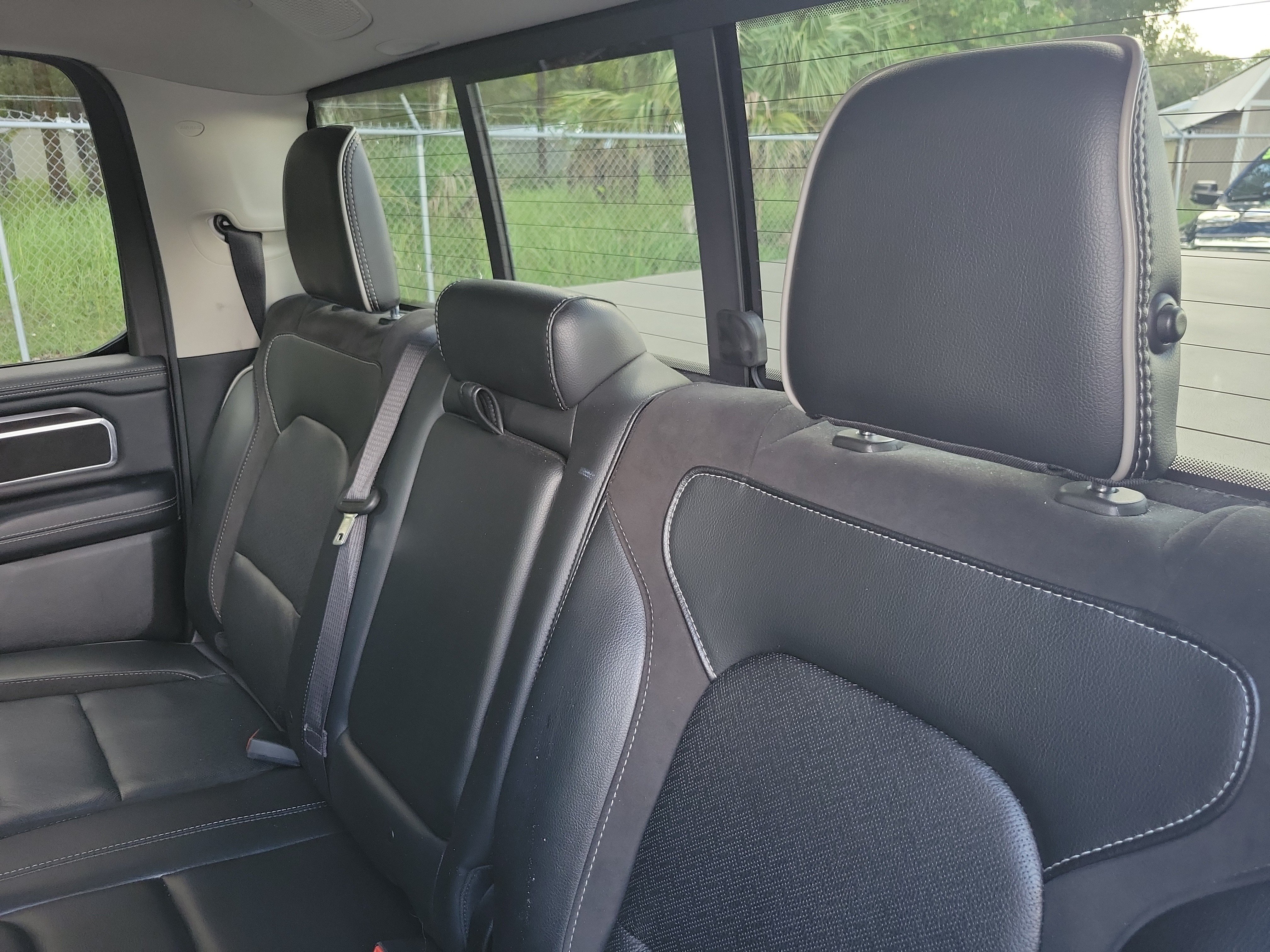 Used 2022 RAM 1500 Laramie RWD image 17