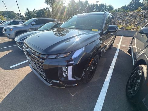 Used 2024 Hyundai Palisade Calligraphy AWD/4WD image 3