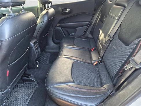 Used 2018 Jeep Compass Trailhawk AWD/4WD image 13