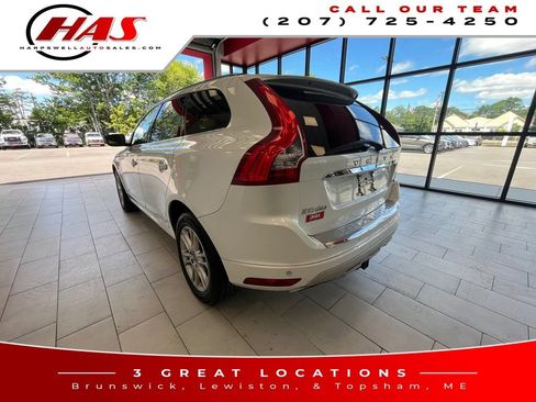 Used 2017 Volvo XC60 T6 Dynamic w/ Preferred Option Package AWD/4WD image 3