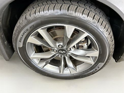 Used 2023 INFINITI QX60 Luxe w/ Cargo Package AWD/4WD image 11