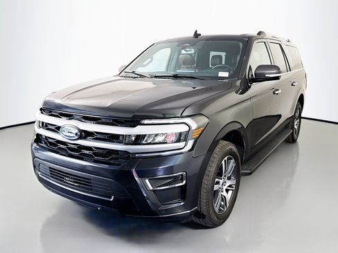 Used 2024 Ford Expedition Max Limited RWD image 4