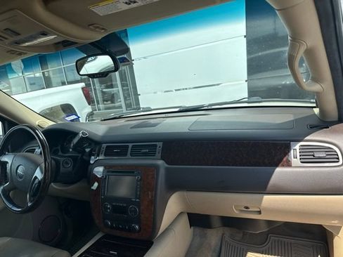 Used 2014 GMC Yukon XL Denali AWD/4WD image 20