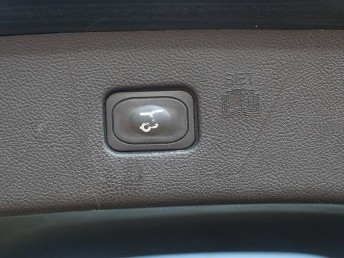 Used 2024 Ford Edge Titanium AWD/4WD image 12