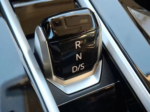 New 2026 Volkswagen Atlas SEL Premium R-Line image 10