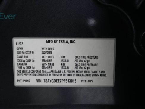 Used 2023 Tesla Model Y Long Range AWD/4WD image 26