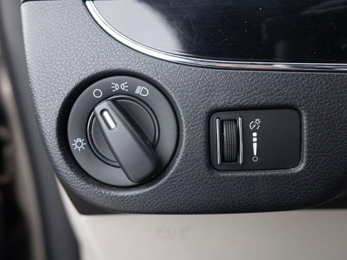 Used 2014 Dodge Grand Caravan SE FWD image 36