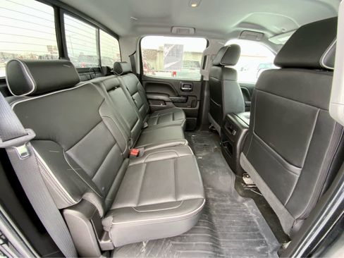 Used 2018 Chevrolet Silverado 1500 High Country image 21