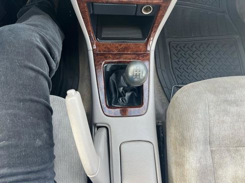 Used 2001 Nissan Altima GXE image 19