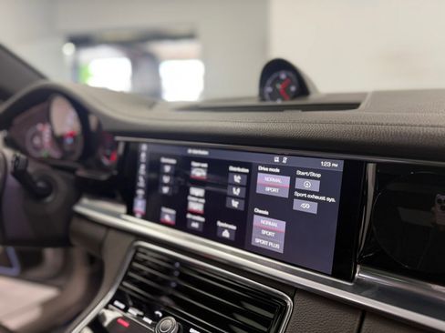 Used 2018 Porsche Panamera 4S AWD/4WD image 53